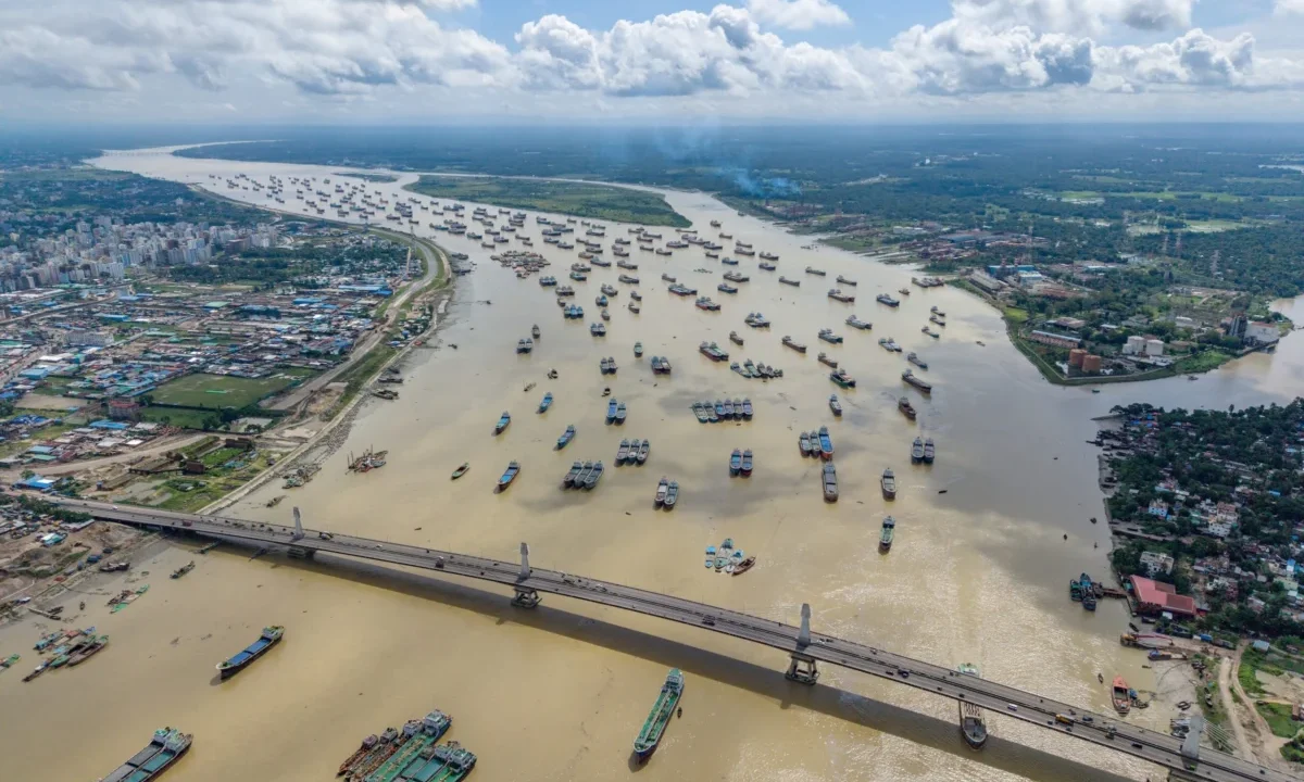 Bangladesh’s Apparel Sector at a Crossroads: Port Crisis Compounds Industry Downturn
