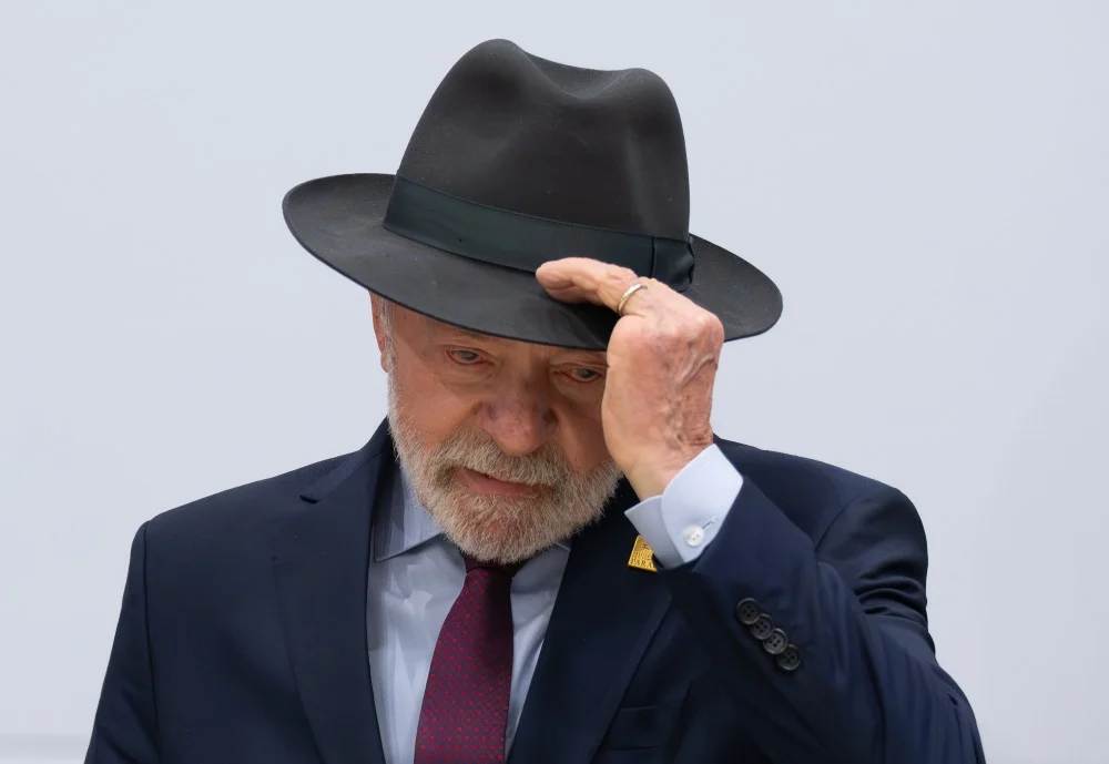 Brazil Opts for Strategic Restraint Amidst Escalating Trade Tensions with the United States