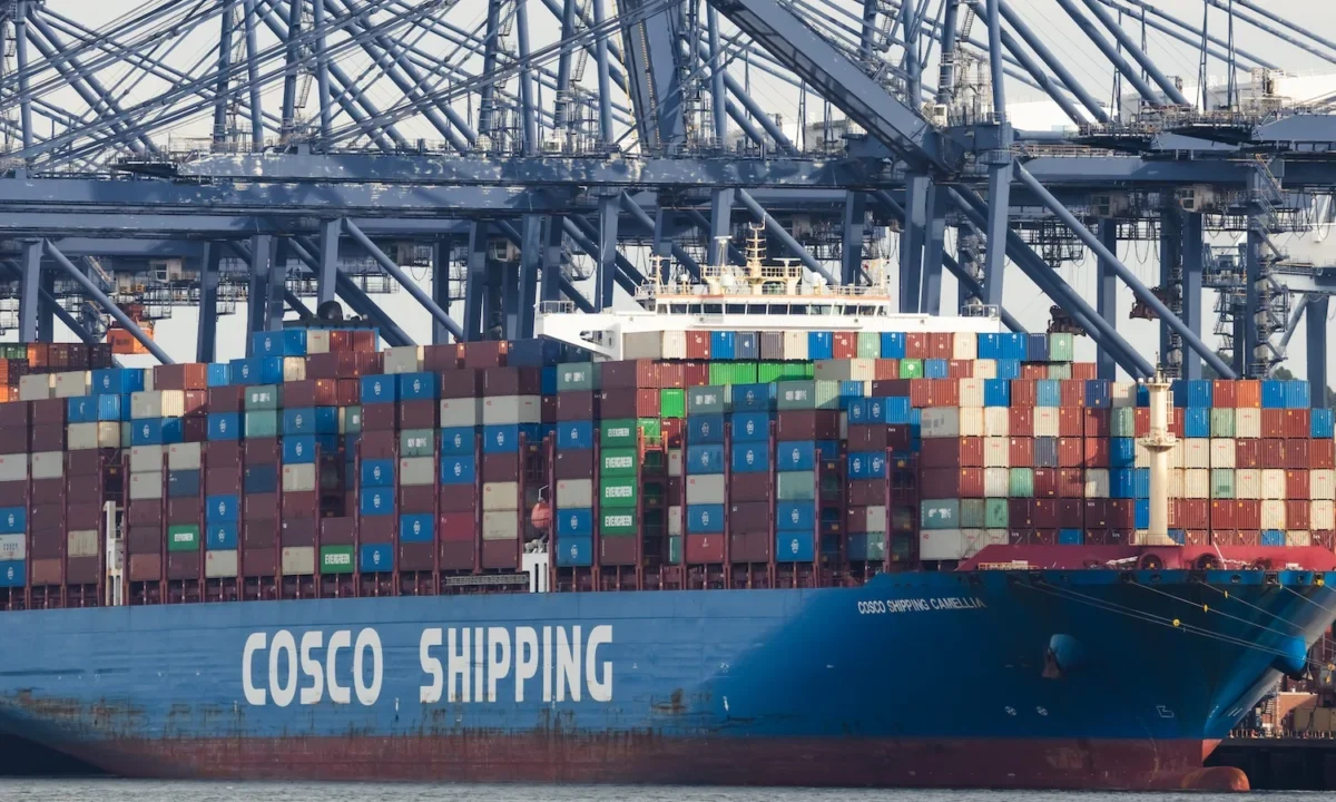 Maritime Volatility: Red Sea Recovery Amidst Escalating Strait of Hormuz Tensions