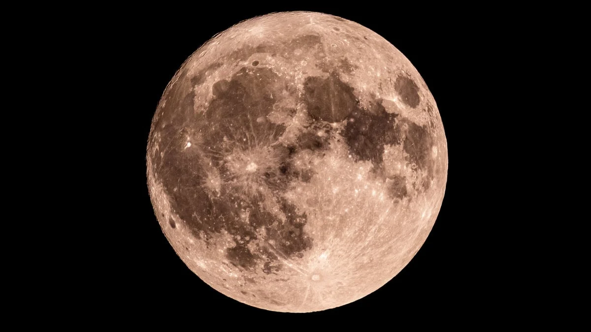 The Celestial Ballet: Understanding the Lunar Cycle as the Waxing Crescent Emerges